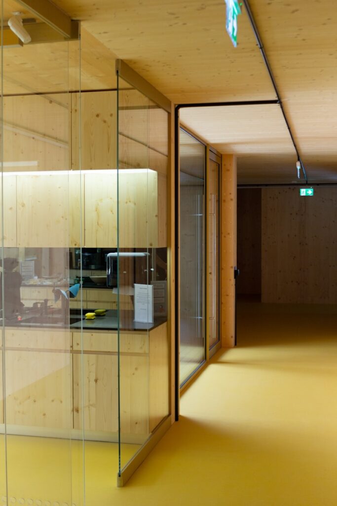 Commercial office cubicles and partitions Africa