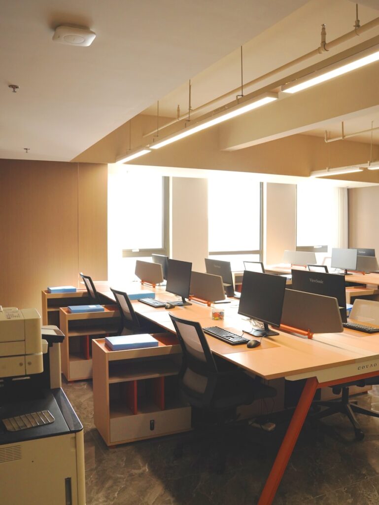 Commercial Office Cubicles and Partitions